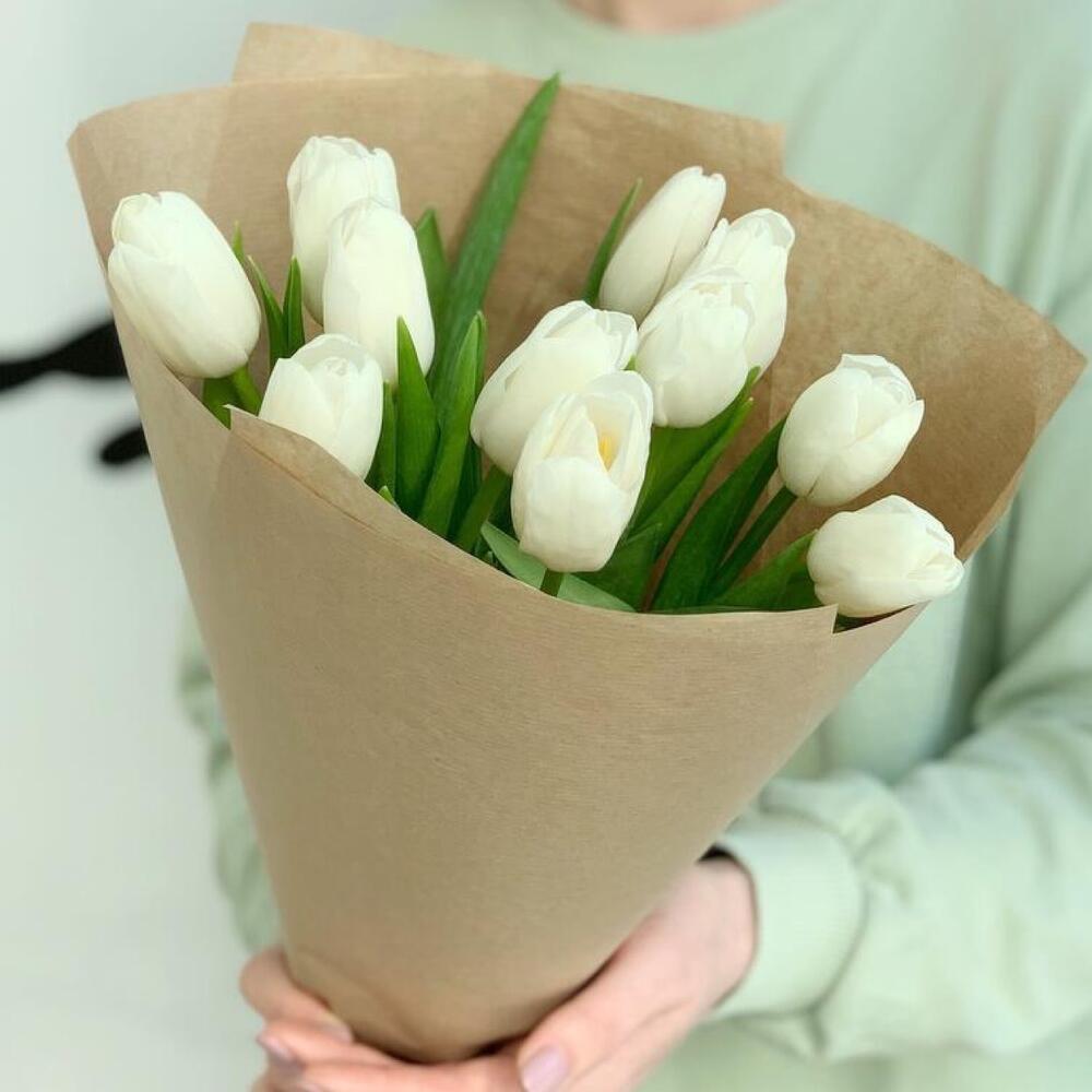 11 Tulip Bouquet